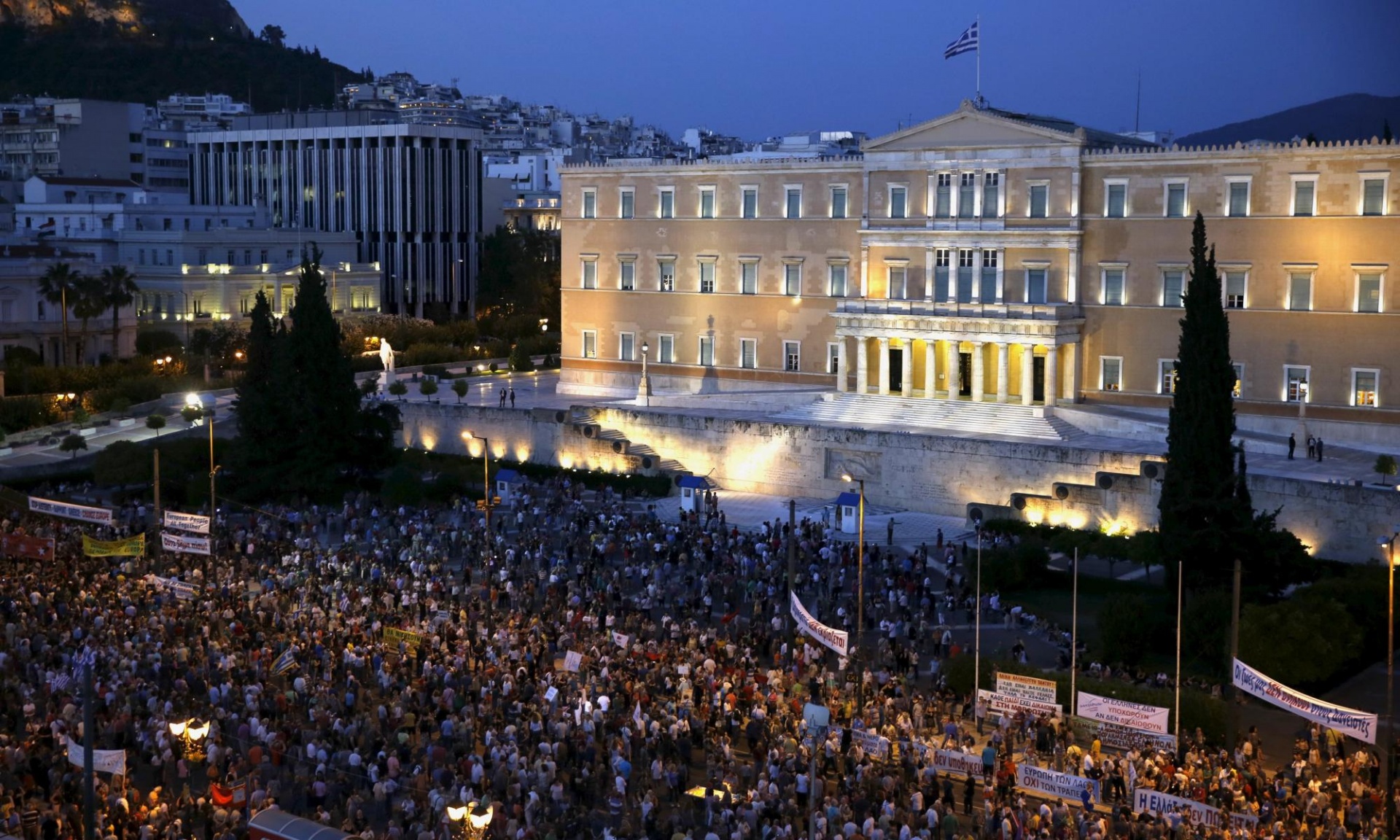 http://www.theguardian.com/business/live/2015/jun/17/greek-crisis-austria-default-ecb-banks-live